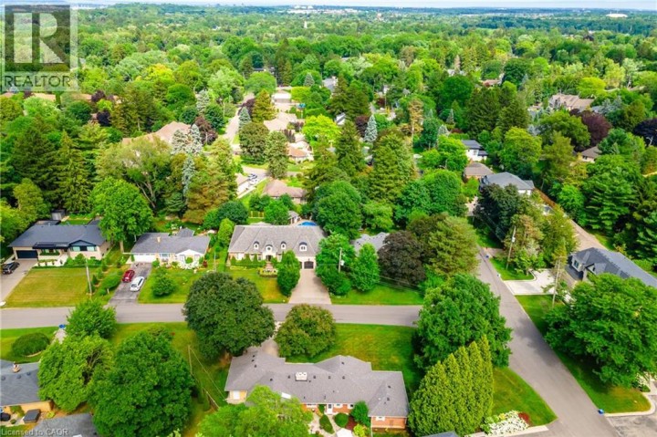 Photo 31 at 98 Hadley Drive, Oakhill / Clearview Ancaster Heights / Mohawk, Ancaster