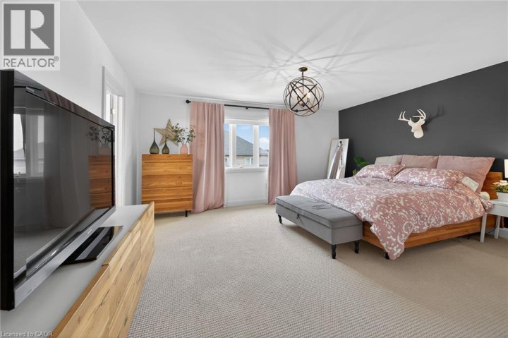 Photo 28 at 66 Sexton Crescent, Harmony Hall, Ancaster