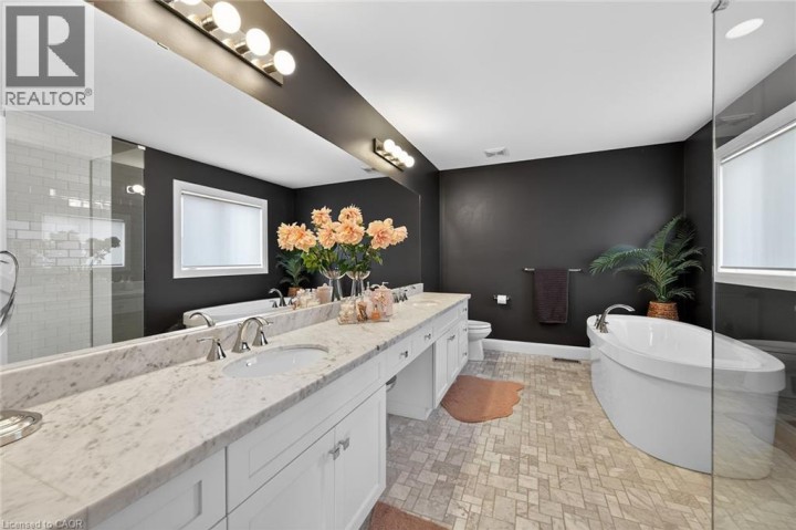 Photo 31 at 66 Sexton Crescent, Harmony Hall, Ancaster