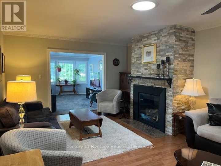 Photo 11 at 65 Edwin Crescent, Tillsonburg