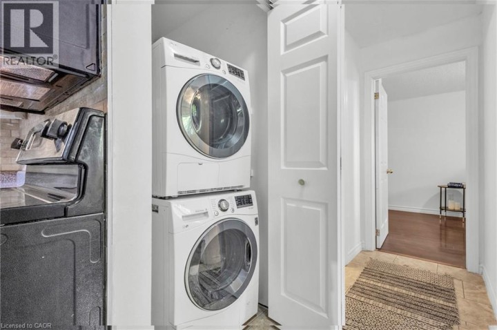 Photo 10 at 7 - 119 S Cedar Street, Downtown / Rockway / S. Ward, Kitchener