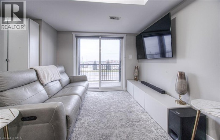 Photo 5 at A11 - 1331 Countrystone Drive, Beechwood Forest / Highland W., Kitchener