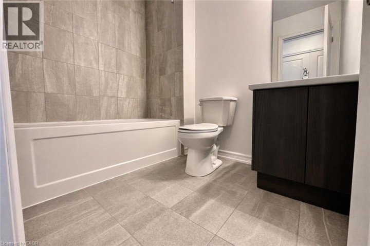 Photo 23 at 22 - 461 Blackburn Drive, Empire South, Brantford