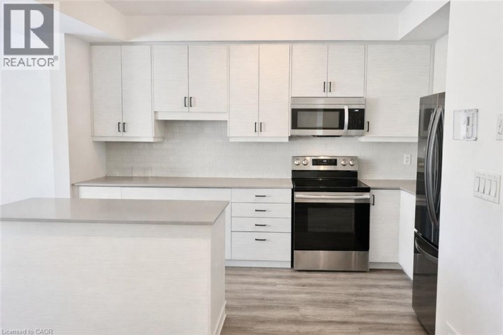 Photo 7 at 22 - 461 Blackburn Drive, Empire South, Brantford