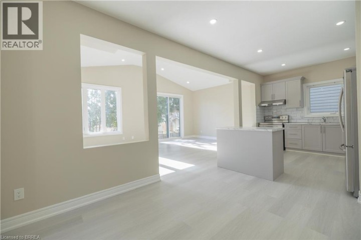 Photo 2 at 72 Balfour Street, Old West Brant, Brantford
