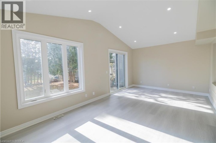 Photo 5 at 72 Balfour Street, Old West Brant, Brantford
