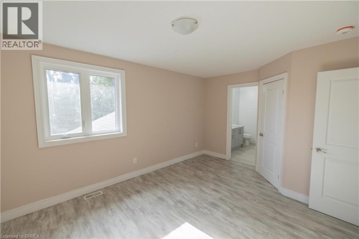 Photo 6 at 72 Balfour Street, Old West Brant, Brantford
