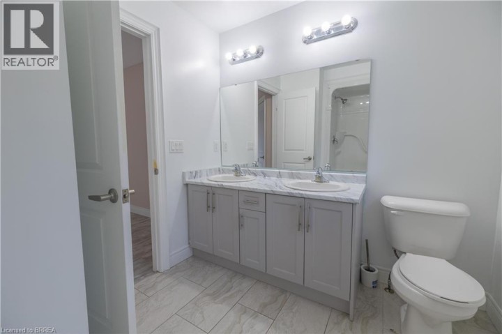 Photo 7 at 72 Balfour Street, Old West Brant, Brantford