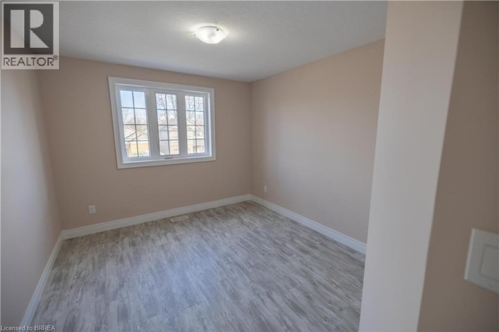 Photo 9 at 72 Balfour Street, Old West Brant, Brantford