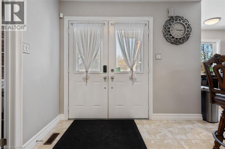 Photo 3 at 17 Pollard Street, Norwich Town, Norwich