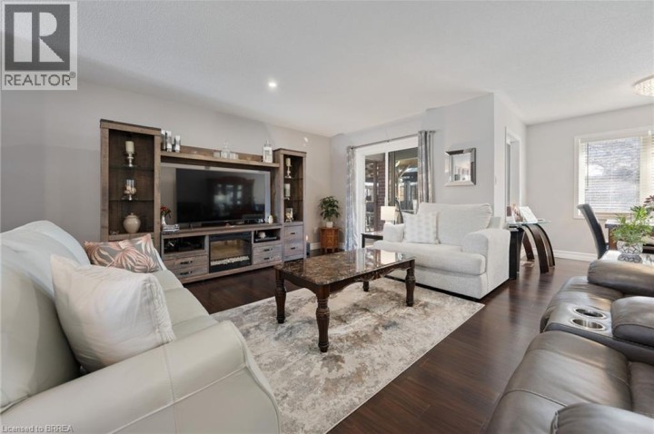 Photo 4 at 17 Pollard Street, Norwich Town, Norwich