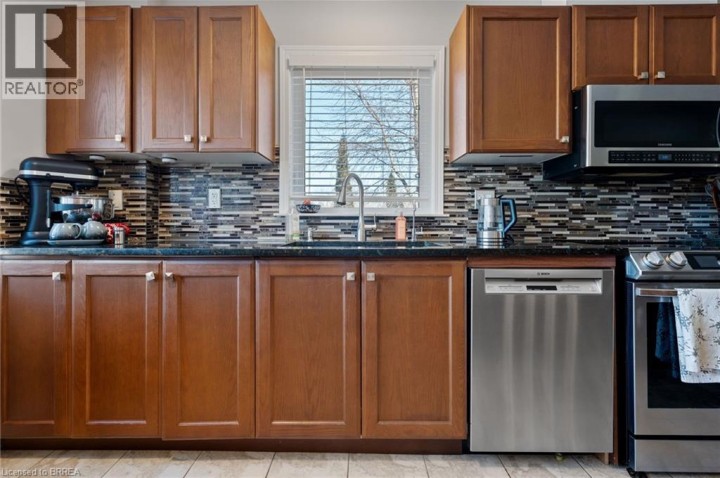 Photo 8 at 17 Pollard Street, Norwich Town, Norwich