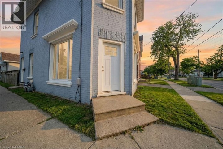 Photo 2 at 74 Erie Avenue, Eagle Place East, Brantford