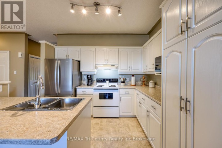 Photo 3 at Unit 5 - 87 W King Street, Tillsonburg