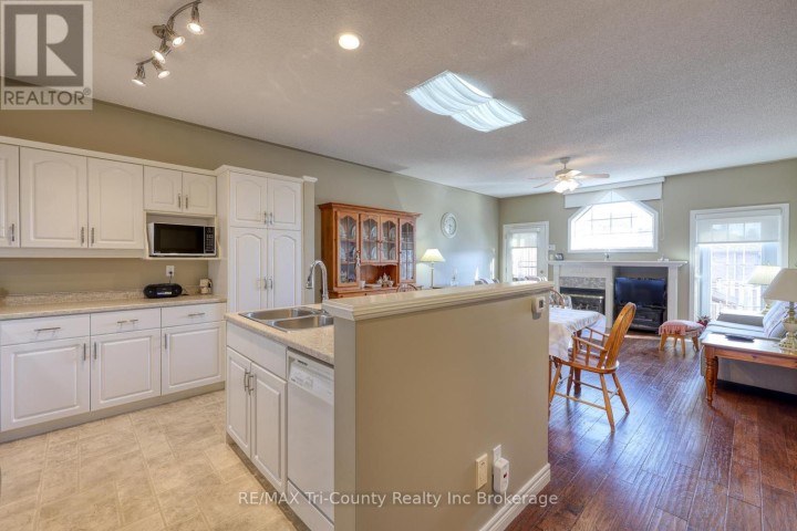 Photo 7 at Unit 5 - 87 W King Street, Tillsonburg