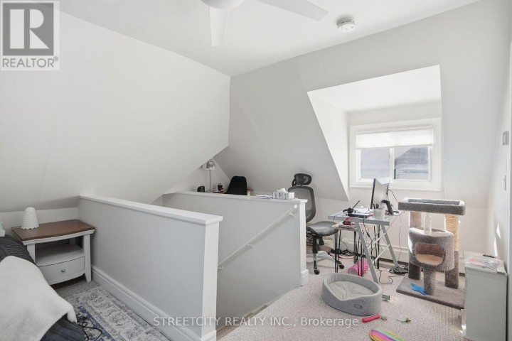 Photo 28 at 82 Wellington Street, St. Thomas