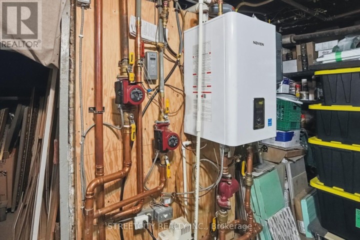 Photo 47 at 82 Wellington Street, St. Thomas