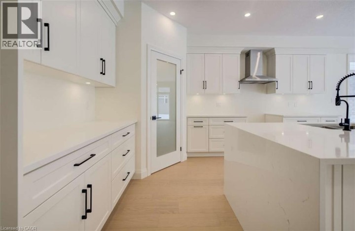 Photo 3 at 67 Crosswinds Drive, Chicopee / Freeport, Kitchener