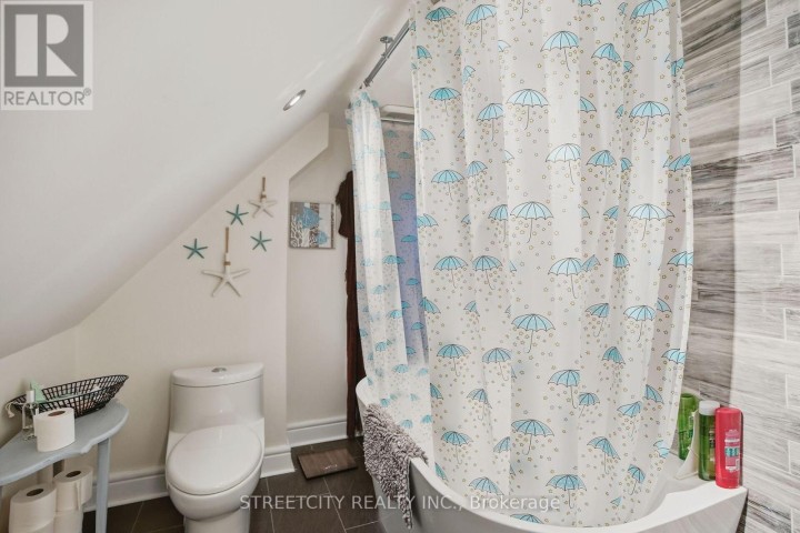 Photo 39 at 24 Hincks Street, St. Thomas