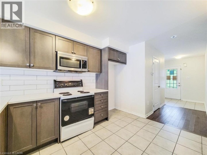 Photo 10 at 3 Cooke Avenue, Empire South, Brantford