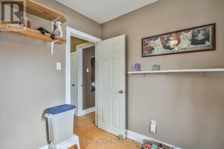 Photo 19 at 156 E Charles Street, Ingersoll - South, Ingersoll