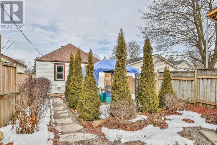 Photo 26 at 156 E Charles Street, Ingersoll - South, Ingersoll