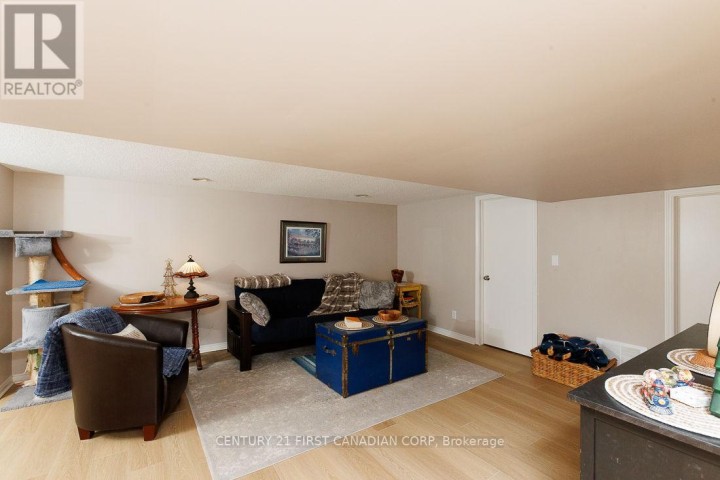 Photo 16 at 297 Alma Street, St. Thomas