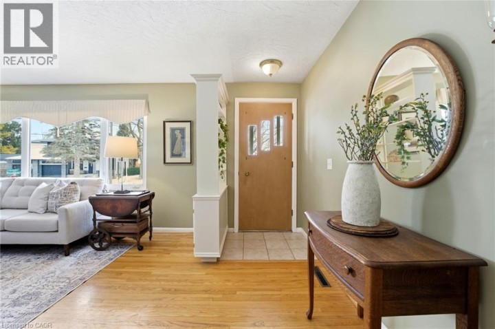 Photo 3 at 347 Clarendon Drive, Ancaster Heights / Mohawk Meadows / Maywood, Ancaster