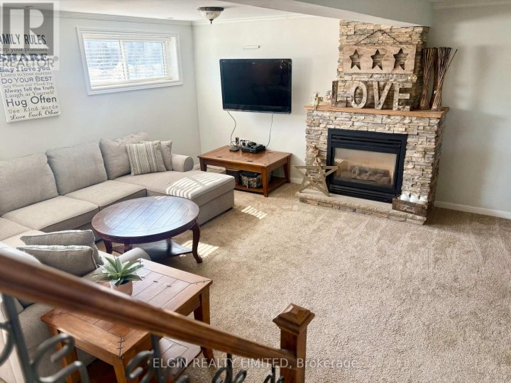 Photo 3 at 66 Aldborough Avenue, St. Thomas