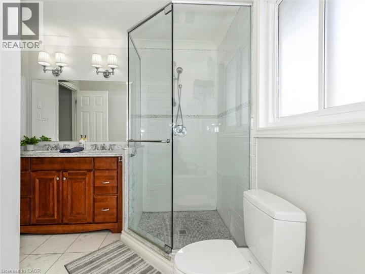 Photo 31 at 19 Galley Road, Parkview Heights, Ancaster