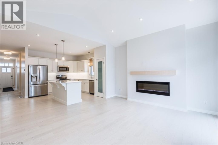 Photo 10 at 16 Renaissance Drive, SE, St. Thomas