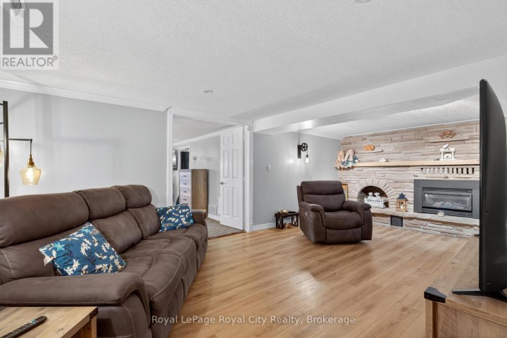 Photo 23 at 68 Sunset Boulevard, Cambridge