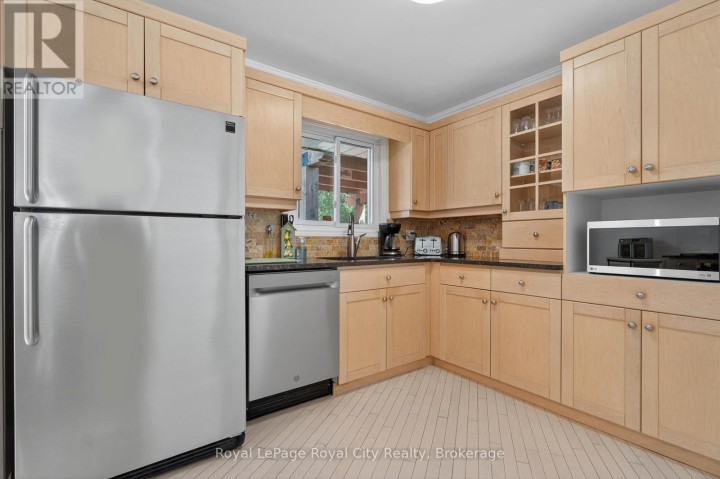 Photo 9 at 68 Sunset Boulevard, Cambridge