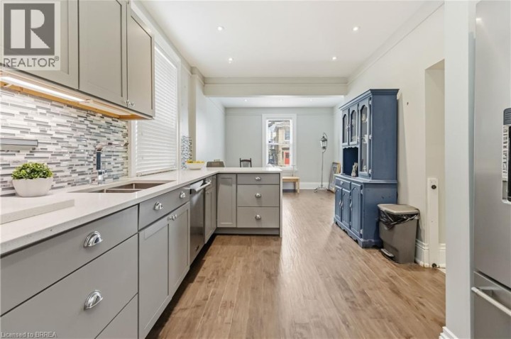 Photo 12 at 200 Brant Avenue, Lansdowne, Brantford