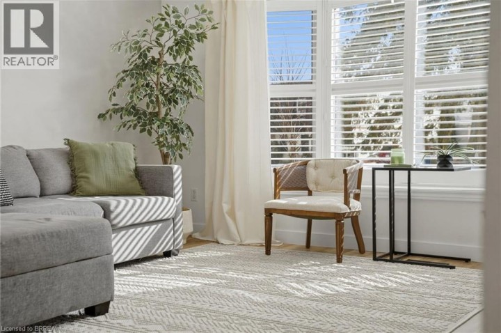 Photo 7 at 104 White Owl Crescent, Brantwood Park, Brantford