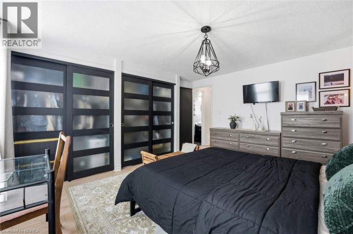 Photo 26 at 104 White Owl Crescent, Brantwood Park, Brantford