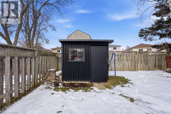 Photo 40 at 104 White Owl Crescent, Brantwood Park, Brantford