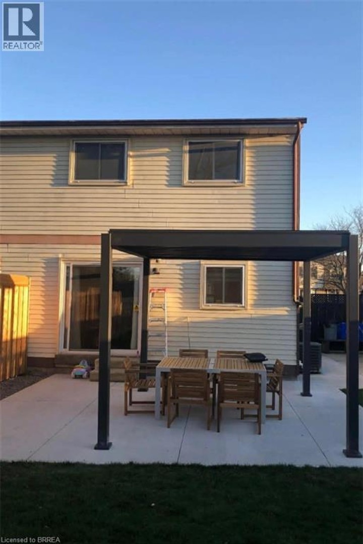 Photo 43 at 104 White Owl Crescent, Brantwood Park, Brantford