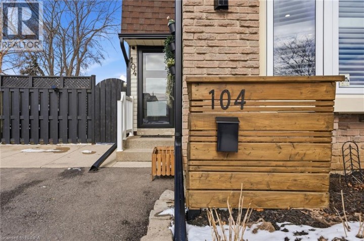 Photo 2 at 104 White Owl Crescent, Brantwood Park, Brantford