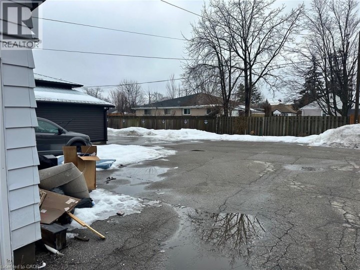 Photo 6 at 36 Charing Cross Street, Terrace Hill, Brantford