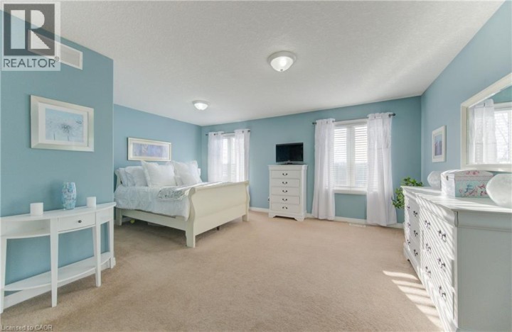 Photo 20 at 10 - 105 Pinnacle Drive, Pioneer Park / Doon / Wyldwoods, Kitchener