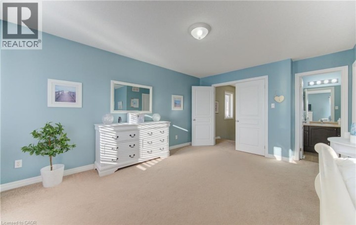 Photo 22 at 10 - 105 Pinnacle Drive, Pioneer Park / Doon / Wyldwoods, Kitchener