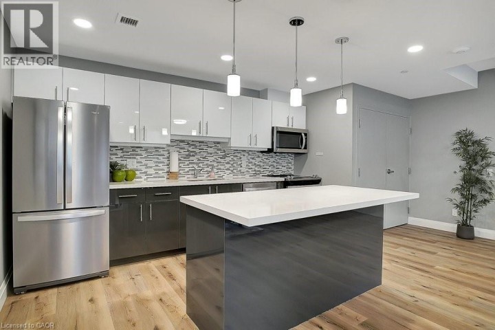 Photo 41 at 101 - 399 S Queen Street, Downtown / Rockway / S. Ward, Kitchener