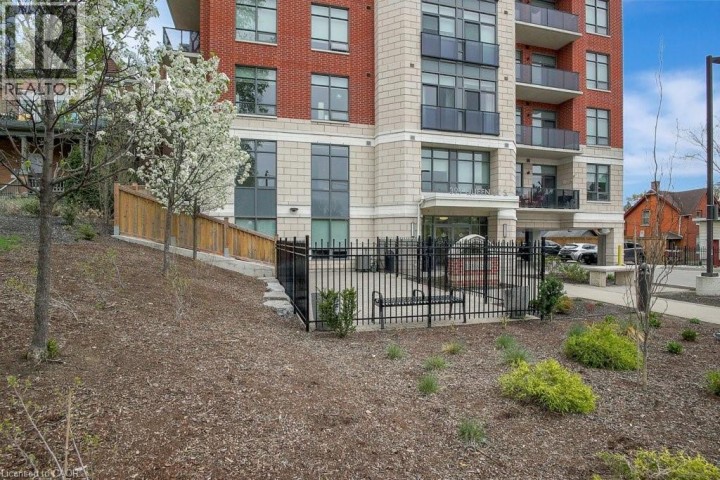 Photo 9 at 101 - 399 S Queen Street, Downtown / Rockway / S. Ward, Kitchener