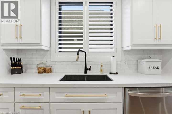 Photo 10 at 19 Windywood Lane, Norwich Town, Norwich