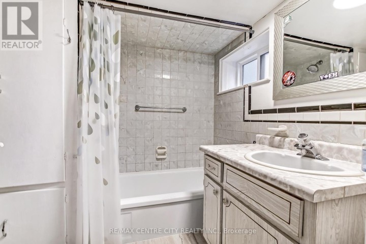 Photo 17 at 92 Forest Avenue, St. Thomas