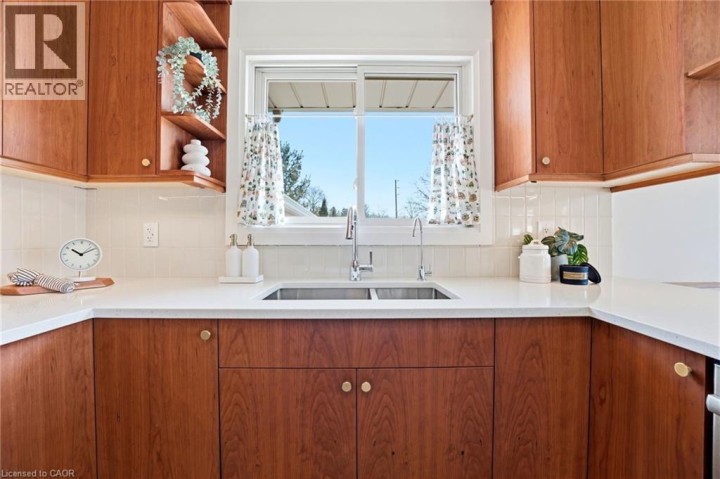 Photo 9 at 341 Terrace Hill Street, Terrace Hill, Brantford