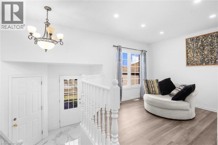 Photo 4 at 8 Bradley Lane, Donegal / Mcguiness, Brantford