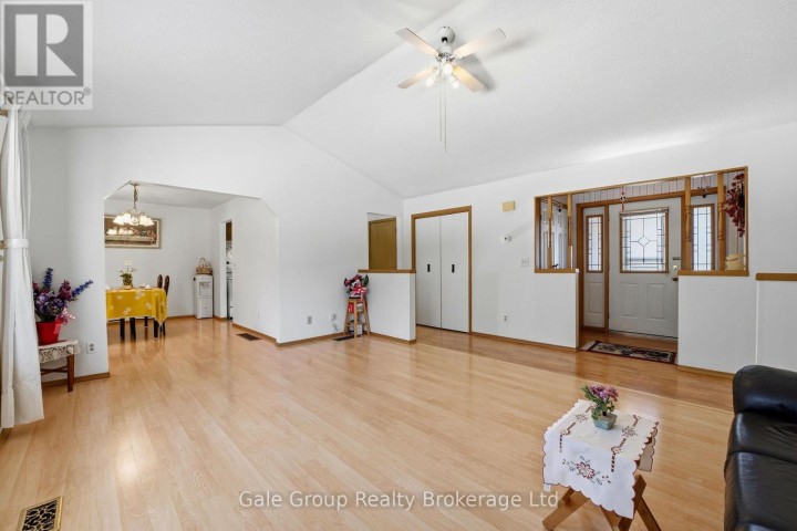 Photo 5 at 38 Adams Avenue, Tillsonburg