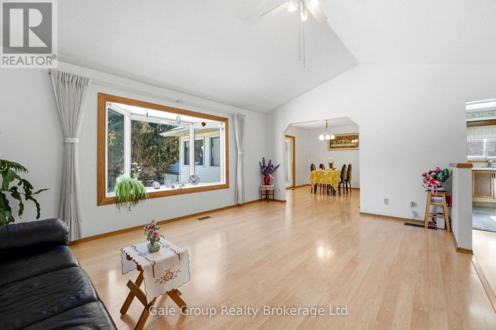 Photo 7 at 38 Adams Avenue, Tillsonburg